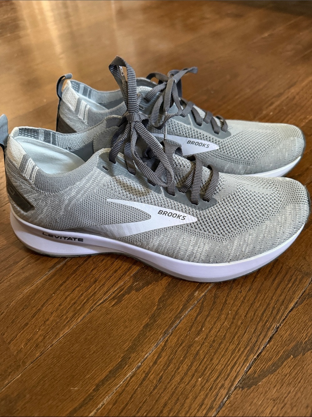 Brooks Levitate 4 Shoes